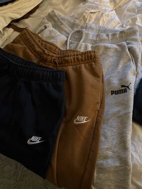 3 joggers bundle nike and puma
